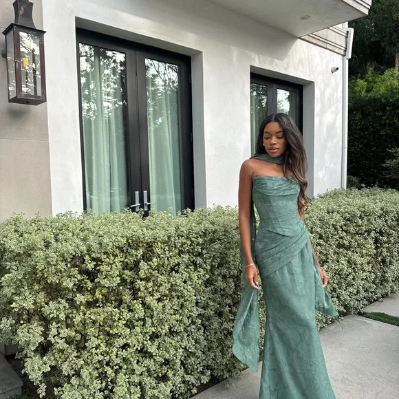 Azazie Emerald Green Strapless Maxi Gown with Scarf - Picture 3 of 3